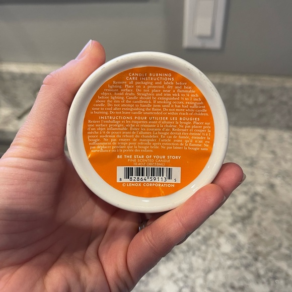 Kate Spade Candle - Picture 3 of 3